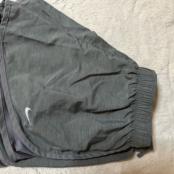 grey nike running shorts, only worn once! - Picture 3 of 4